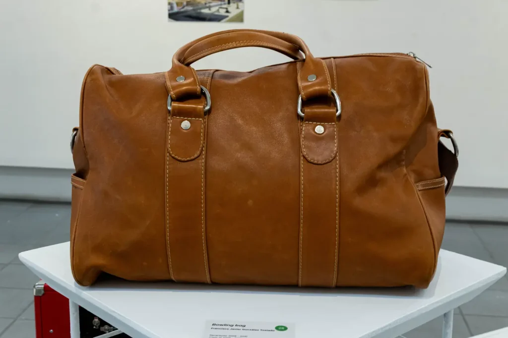 Bowling Bag, de Francisco Javier González Tostado