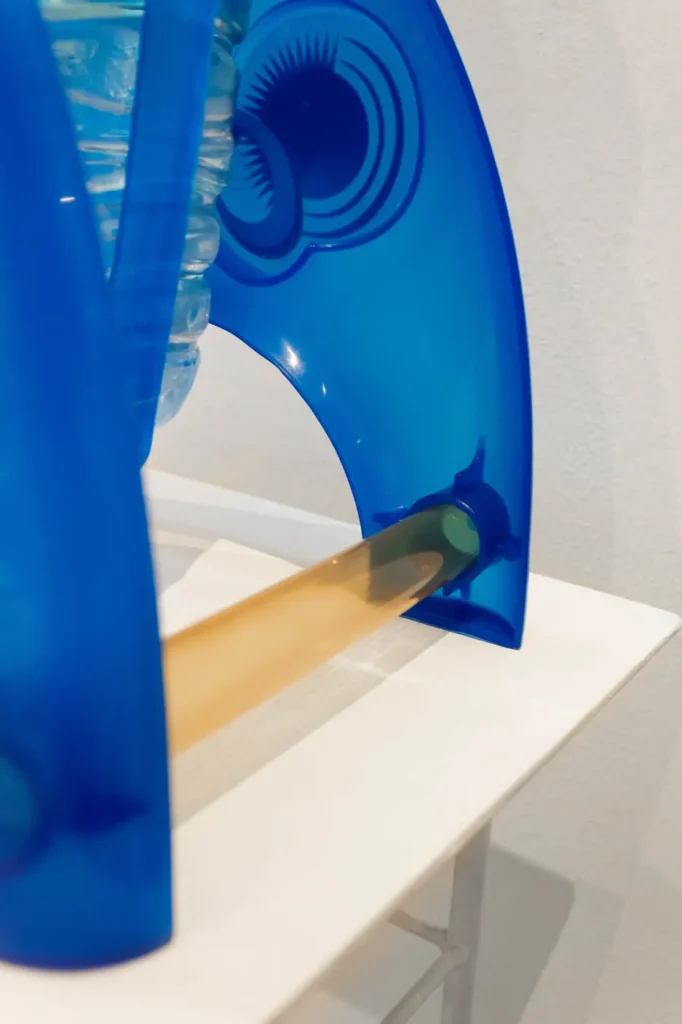 Columpio despachador de agua, de Jaime Francisco Gómez Gómez