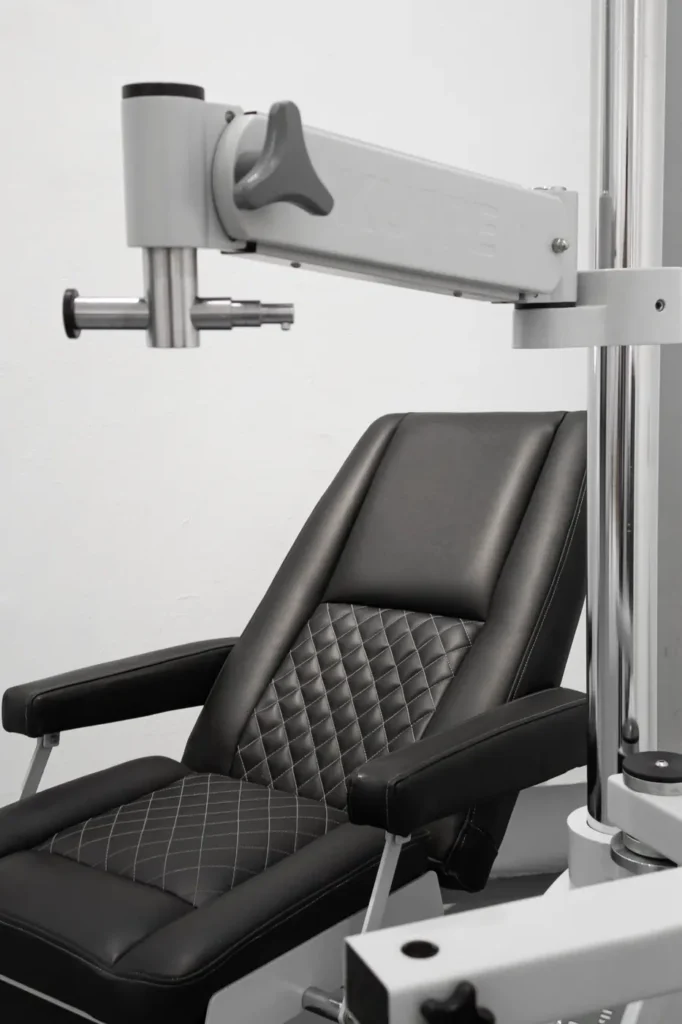 Sillón Oftalmológico, de Juan Leñero Espinosa & Gladys Dinorah Gómez Cerdan